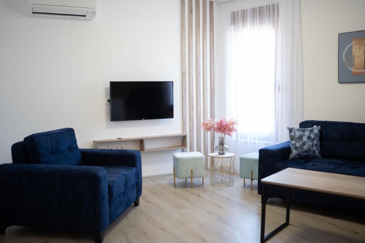 Apartments And Rooms Smile Mostar Extérieur photo